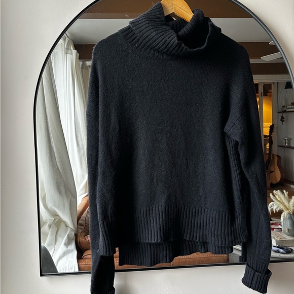 ANTHROPOLOGIE | Blair turtleneck | size small - Picture 4 of 4
